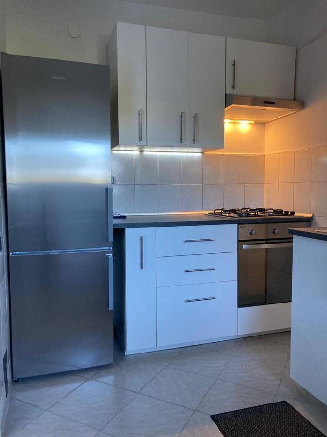 Apartma Mari Appartement Lucija Buitenkant foto